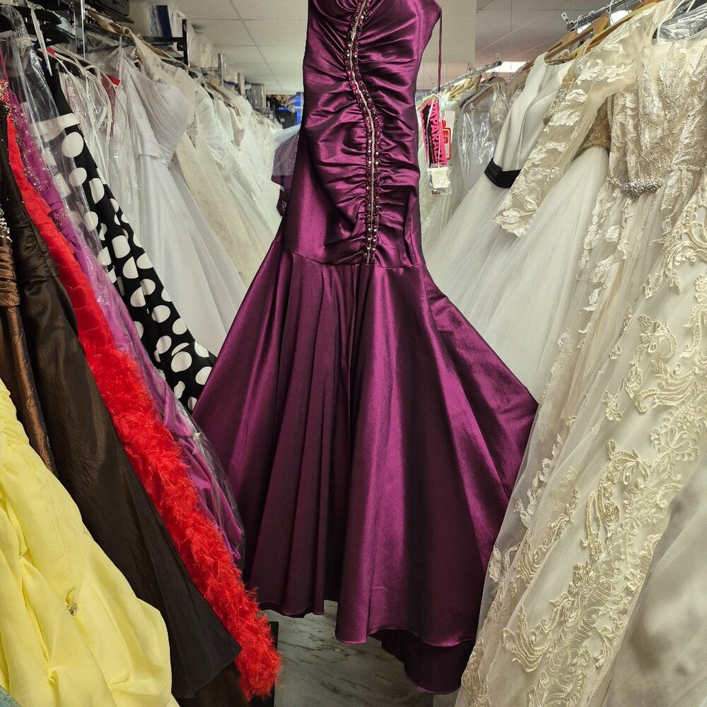 Formal Dress - Picture 2 of 2
